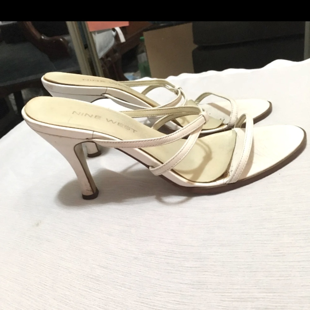 $1 White leather Nine West Heels